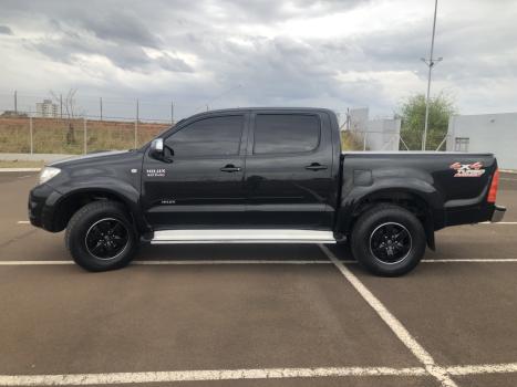 TOYOTA Hilux Caminhonete 3.0 4P 4X4 SRV TURBO DIESEL CABINE DUPLA AUTOMTICO, Foto 8
