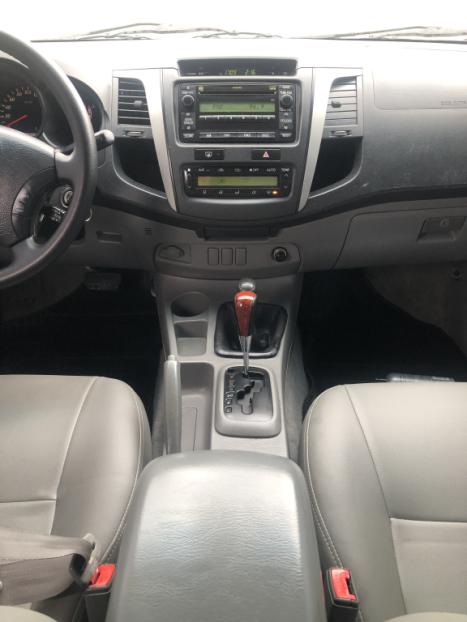 TOYOTA Hilux Caminhonete 3.0 4P 4X4 SRV TURBO DIESEL CABINE DUPLA AUTOMTICO, Foto 16
