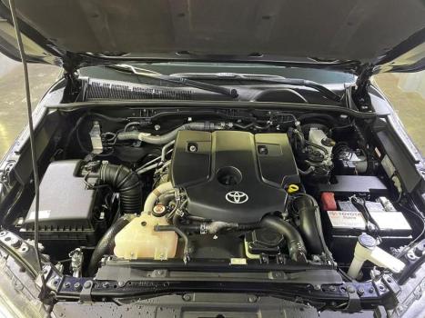 TOYOTA Hilux Caminhonete 2.8 16V SRX 4X4 TURBO DIESEL CABINE DUPLA AUTOMTICO, Foto 16