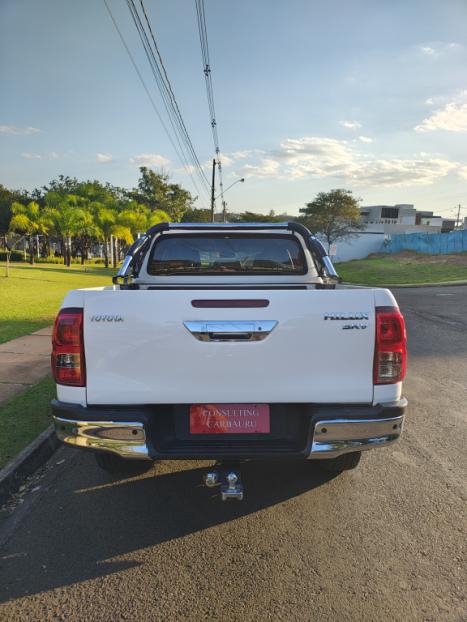 TOYOTA Hilux Caminhonete 2.8 16V SRV 4X4 DIESEL CABINE DUPLA AUTOMTICO, Foto 6