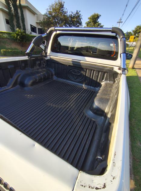 TOYOTA Hilux Caminhonete 2.8 16V SRV 4X4 DIESEL CABINE DUPLA AUTOMTICO, Foto 14