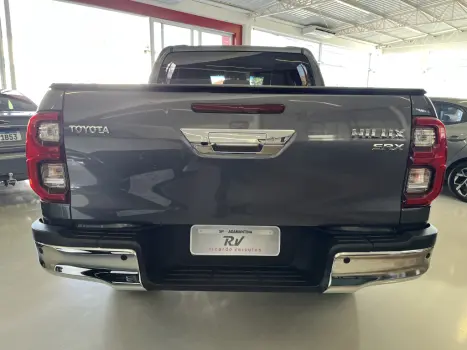 TOYOTA Hilux Caminhonete 2.8 16V SRX 4X4 TURBO DIESEL CABINE DUPLA AUTOMTICO, Foto 4