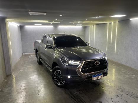 TOYOTA Hilux Caminhonete 2.8 16V SRV 4X4 DIESEL CABINE DUPLA AUTOMTICO, Foto 1