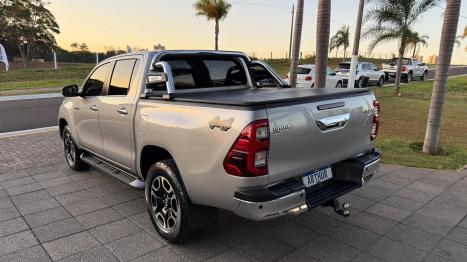 TOYOTA Hilux Caminhonete 2.8 16V SRX 4X4 TURBO DIESEL CABINE DUPLA AUTOMTICO, Foto 4
