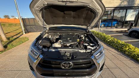 TOYOTA Hilux Caminhonete 2.8 16V SRX 4X4 TURBO DIESEL CABINE DUPLA AUTOMTICO, Foto 16