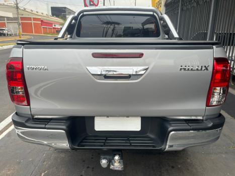 TOYOTA Hilux Caminhonete 2.7 16V 4P SR FLEX CABINE DUPLA AUTOMTICO, Foto 6