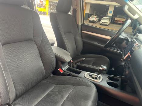 TOYOTA Hilux Caminhonete 2.7 16V 4P SR FLEX CABINE DUPLA AUTOMTICO, Foto 9