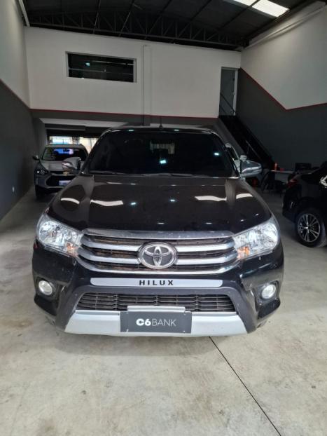 TOYOTA Hilux Caminhonete 2.7 16V 4P SRV FLEX CABINE DUPLA AUTOMTICO, Foto 2