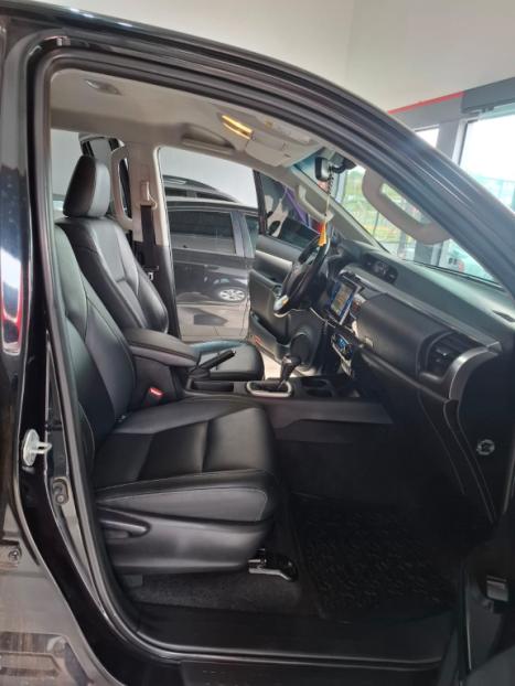TOYOTA Hilux Caminhonete 2.7 16V 4P SRV FLEX CABINE DUPLA AUTOMTICO, Foto 8