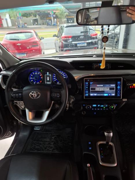TOYOTA Hilux Caminhonete 2.7 16V 4P SRV FLEX CABINE DUPLA AUTOMTICO, Foto 9