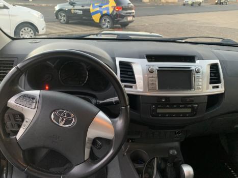 TOYOTA Hilux Caminhonete 2.7 16V 4P SRV CABINE DUPLA, Foto 5