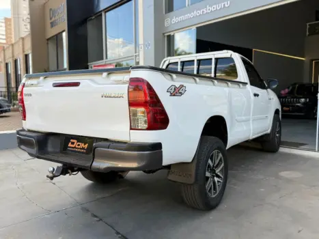 TOYOTA Hilux Caminhonete 2.8 4X4 DIESEL CABINE SIMPLES, Foto 6