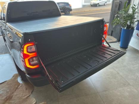 TOYOTA Hilux Caminhonete 2.8 16V SRX 4X4 DIESEL CABINE DUPLA AUTOMTICO, Foto 10