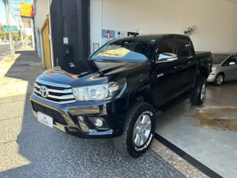 TOYOTA Hilux Caminhonete 2.8 16V SRV 4X4 DIESEL CABINE DUPLA AUTOMTICO, Foto 3