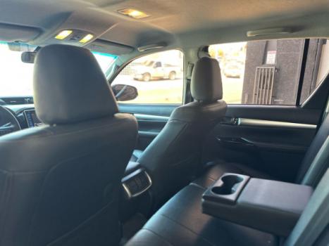 TOYOTA Hilux Caminhonete 2.8 16V SRV 4X4 DIESEL CABINE DUPLA AUTOMTICO, Foto 11