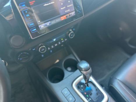 TOYOTA Hilux Caminhonete 2.8 16V SRV 4X4 DIESEL CABINE DUPLA AUTOMTICO, Foto 14