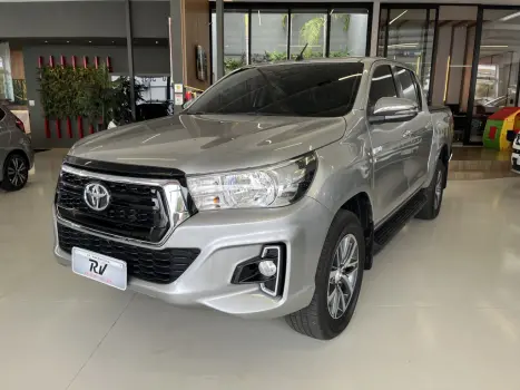 TOYOTA Hilux Caminhonete 2.7 16V 4P SRV FLEX 4X4  CABINE DUPLA AUTOMTICO, Foto 1