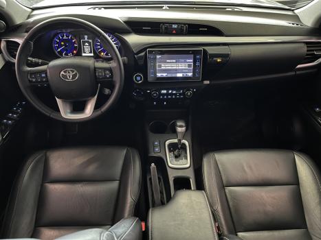 TOYOTA Hilux Caminhonete 2.7 16V 4P SRV FLEX 4X4  CABINE DUPLA AUTOMTICO, Foto 6