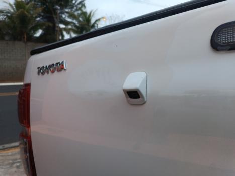 TOYOTA Hilux Caminhonete 2.7 16V 4P SRV FLEX 4X4  CABINE DUPLA AUTOMTICO, Foto 6