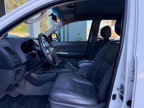 TOYOTA Hilux Caminhonete 2.7 16V 4P SRV FLEX 4X4  CABINE DUPLA AUTOMTICO, Foto 17