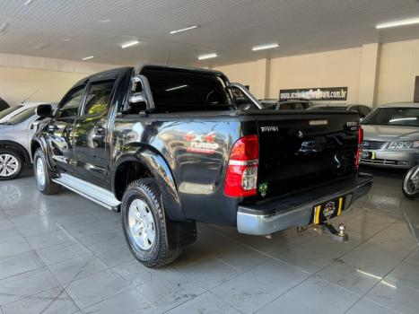 TOYOTA Hilux Caminhonete 3.0 4P 4X4 SRV TURBO DIESEL CABINE DUPLA AUTOMTICO, Foto 2