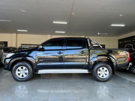 TOYOTA Hilux Caminhonete 3.0 4P 4X4 SRV TURBO DIESEL CABINE DUPLA AUTOMTICO, Foto 5