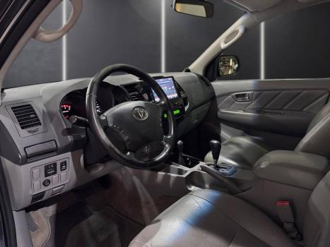TOYOTA Hilux Caminhonete 3.0 16V 4P 4X4 SRV TURBO DIESEL CABINE DUPLA AUTOMTICO, Foto 5