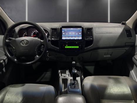 TOYOTA Hilux Caminhonete 3.0 16V 4P 4X4 SRV TURBO DIESEL CABINE DUPLA AUTOMTICO, Foto 6