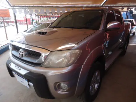 TOYOTA Hilux Caminhonete 3.0 4P 4X4 SRV TURBO DIESEL CABINE DUPLA, Foto 1