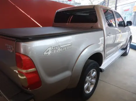 TOYOTA Hilux Caminhonete 3.0 4P 4X4 SRV TURBO DIESEL CABINE DUPLA, Foto 7