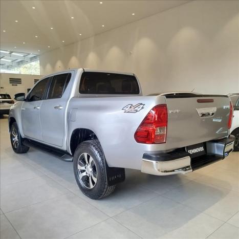 TOYOTA Hilux Caminhonete 2.8 16V 4P SR 4X4 DIESEL CABINE DUPLA AUTOMTICO, Foto 6