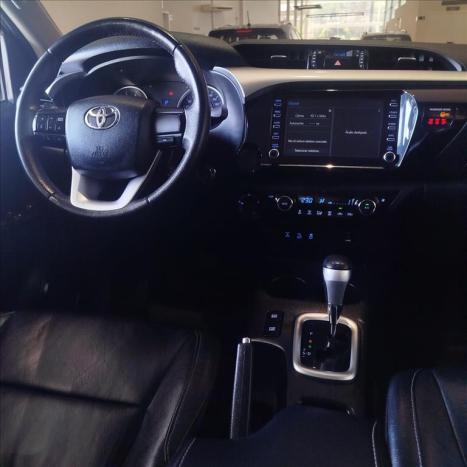 TOYOTA Hilux Caminhonete 2.8 16V 4P SR 4X4 DIESEL CABINE DUPLA AUTOMTICO, Foto 12