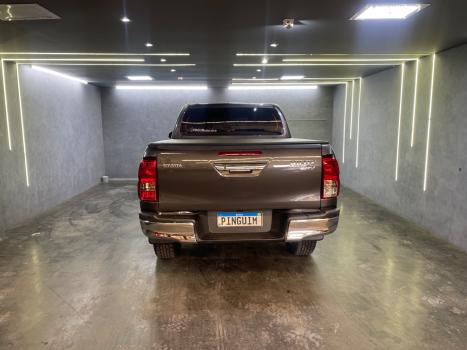 TOYOTA Hilux Caminhonete 2.7 16V 4P SRV FLEX 4X4  CABINE DUPLA AUTOMTICO, Foto 5