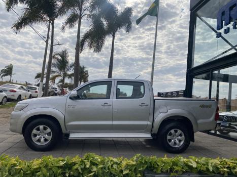 TOYOTA Hilux Caminhonete 2.7 16V 4P SRV FLEX CABINE DUPLA AUTOMTICO, Foto 14