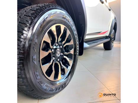 TOYOTA Hilux Caminhonete 2.8 16V GR SPORT 4X4 TURBO DIESEL CABINE DUPLA AUTOMTICO, Foto 3