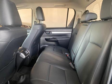 TOYOTA Hilux Caminhonete 2.8 16V SRV 4X4 DIESEL CABINE DUPLA AUTOMTICO, Foto 8