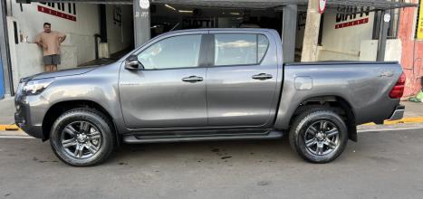 TOYOTA Hilux Caminhonete 2.8 16V 4P SR 4X4 DIESEL CABINE DUPLA AUTOMTICO, Foto 3