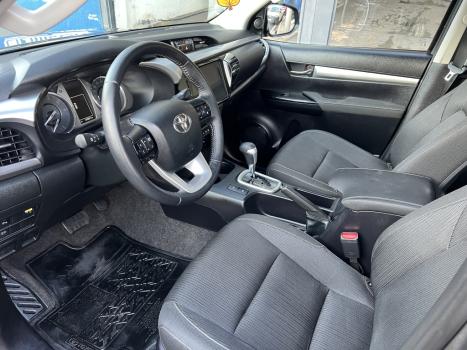 TOYOTA Hilux Caminhonete 2.8 16V 4P SR 4X4 DIESEL CABINE DUPLA AUTOMTICO, Foto 8