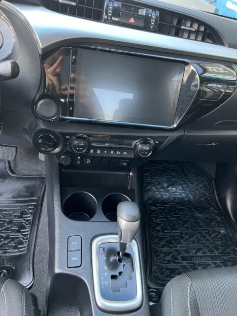 TOYOTA Hilux Caminhonete 2.8 16V 4P SR 4X4 DIESEL CABINE DUPLA AUTOMTICO, Foto 11