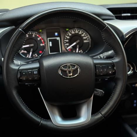 TOYOTA Hilux Caminhonete 2.8 16V 4P SRX DIESEL CABINE DUPLA, Foto 11