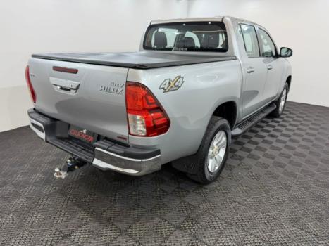 TOYOTA Hilux Caminhonete 2.8 16V SRV 4X4 DIESEL CABINE DUPLA AUTOMTICO, Foto 7