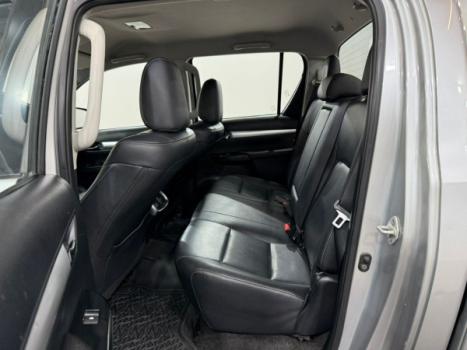 TOYOTA Hilux Caminhonete 2.8 16V SRV 4X4 DIESEL CABINE DUPLA AUTOMTICO, Foto 8