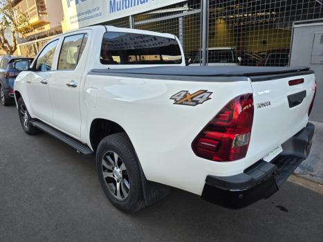 TOYOTA Hilux Caminhonete 2.8 16V  LOW M4FD 4X4 TURBO DIESEL CABINE DUPLA, Foto 3