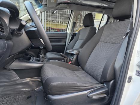 TOYOTA Hilux Caminhonete 2.8 16V  LOW M4FD 4X4 TURBO DIESEL CABINE DUPLA, Foto 12