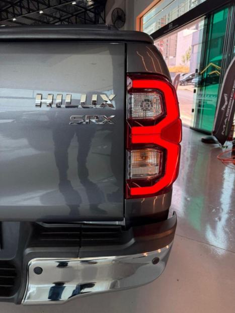 TOYOTA Hilux Caminhonete 2.8 16V 4P SRX DIESEL CABINE DUPLA, Foto 9