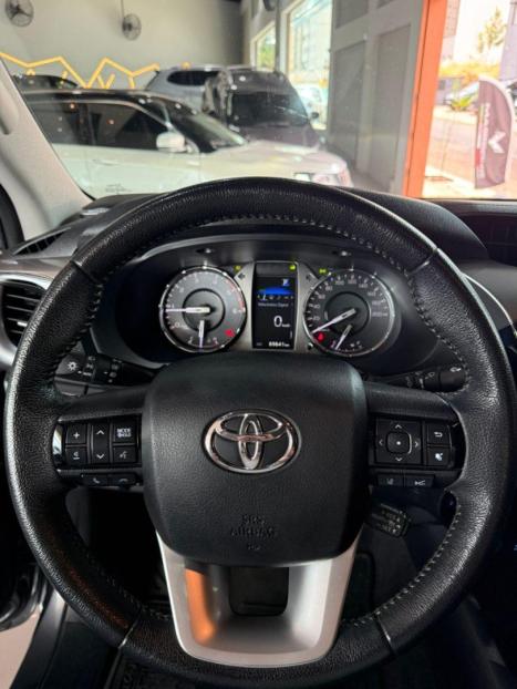 TOYOTA Hilux Caminhonete 2.8 16V 4P SRX DIESEL CABINE DUPLA, Foto 15