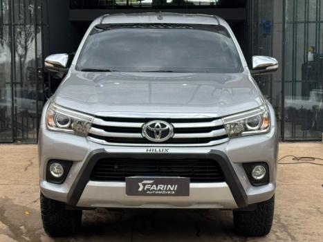 TOYOTA Hilux Caminhonete 3.0 4P 4X4 SRV TURBO DIESEL TOP CABINE DUPLA AUTOMTICO, Foto 2