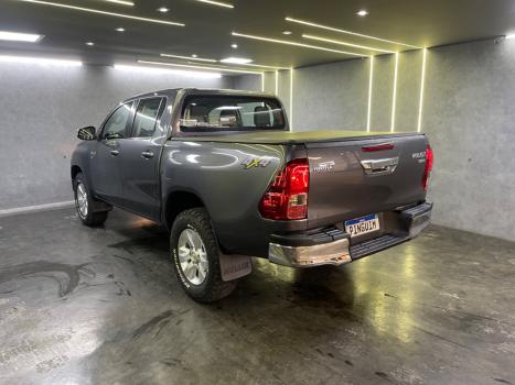 TOYOTA Hilux SW4 2.7 16V 4P SR FLEX, Foto 4