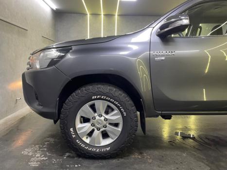 TOYOTA Hilux SW4 2.7 16V 4P SR FLEX, Foto 18