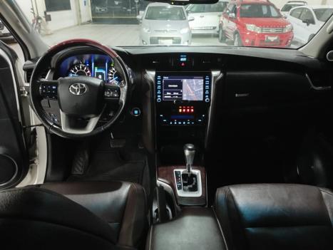 TOYOTA Hilux SW4 2.7 16V 4P FLEX SRV 7 LUGARES AUTOMTICO, Foto 7